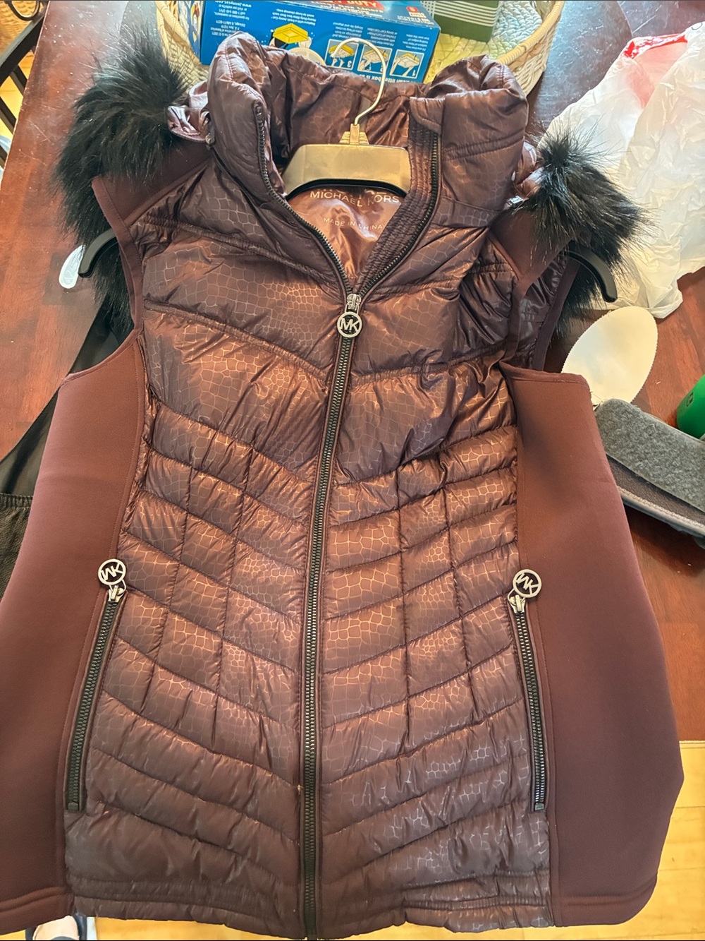 Michael Kors Maroon Quilted Hooded Puffer Vest with Faux-Fur Trim. nwot